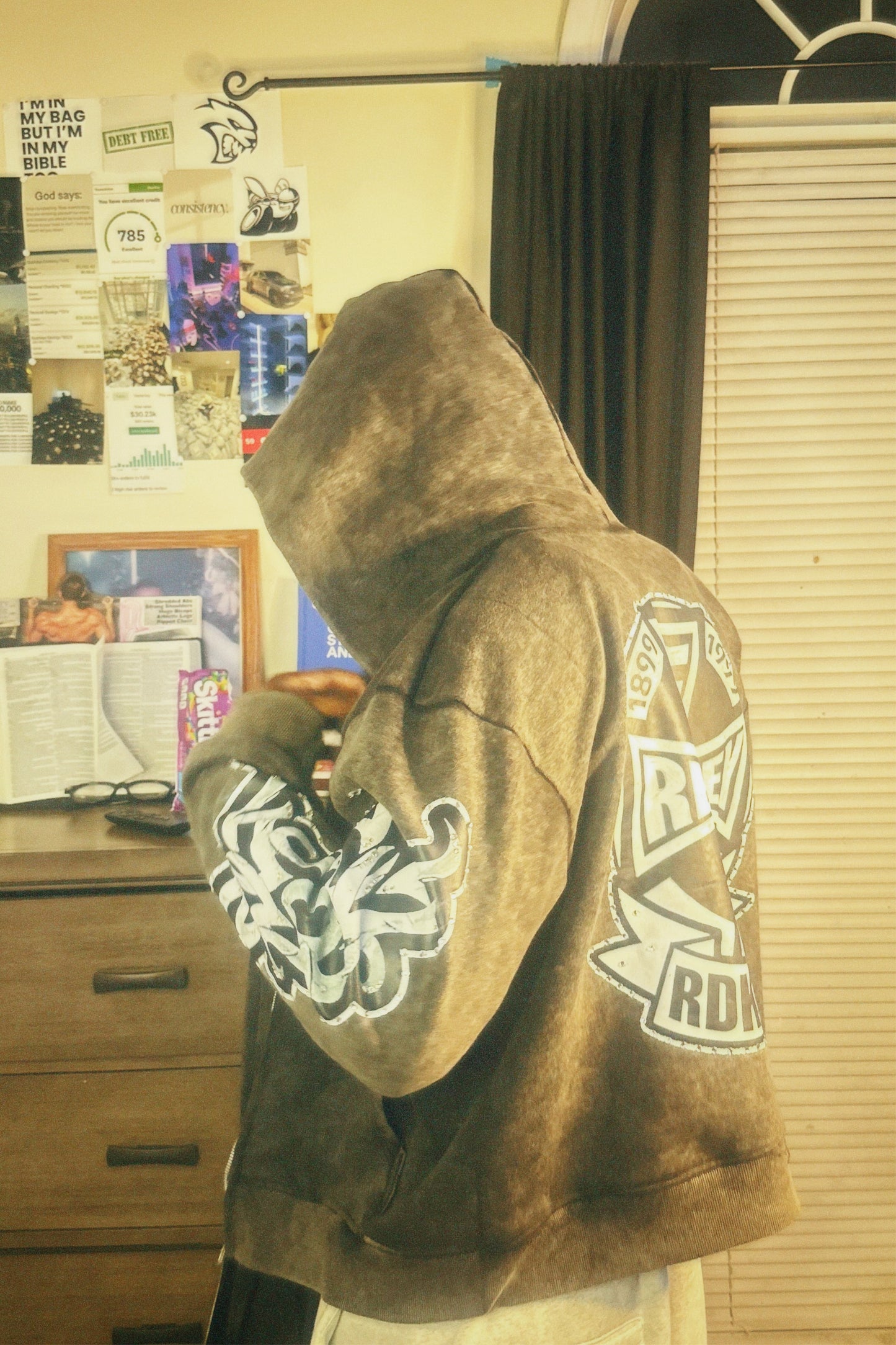 “ROGUE” ZIPUP GREY