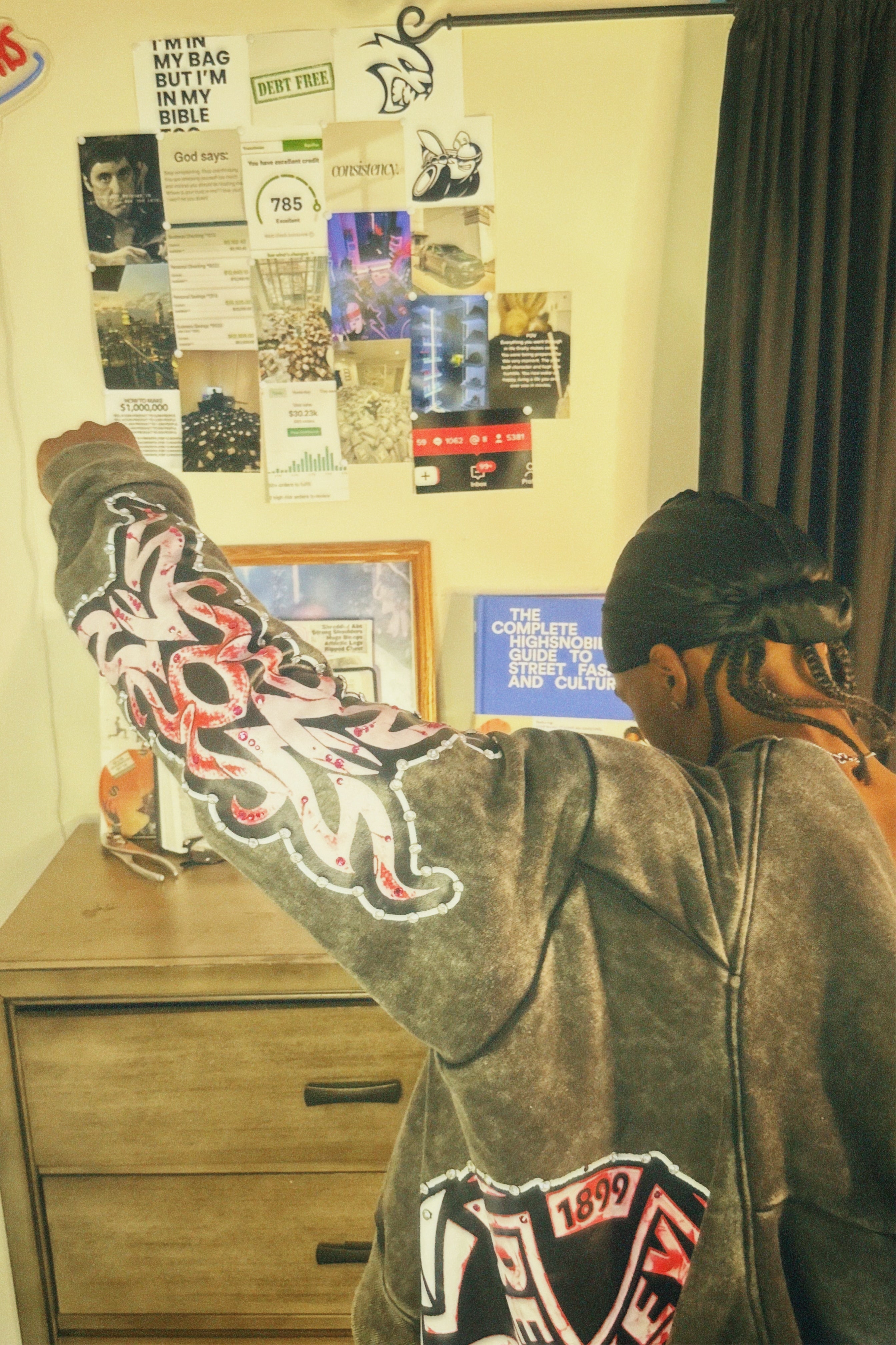 “ROGUE” ZIPUP PINK