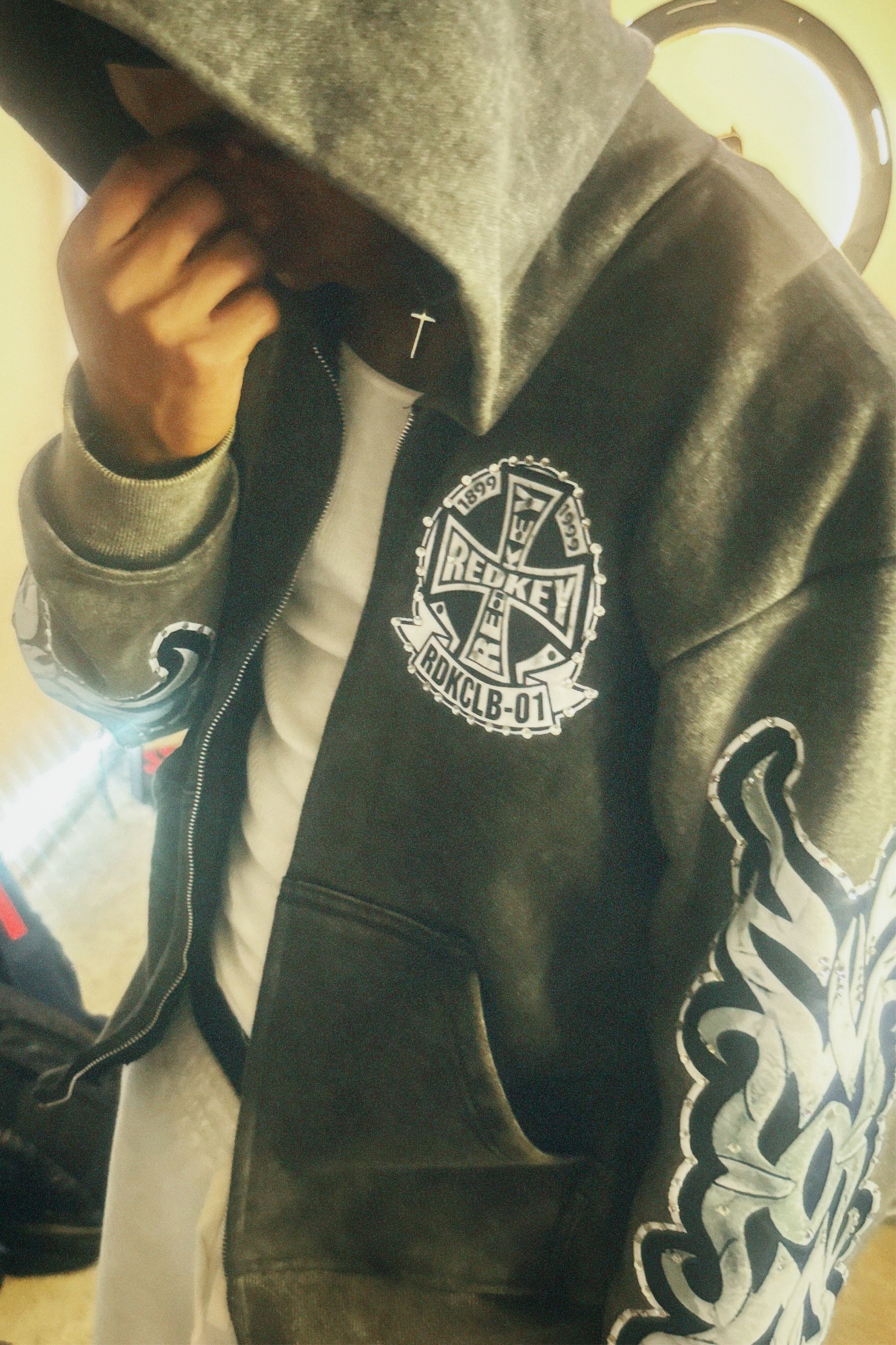 “ROGUE” ZIPUP GREY