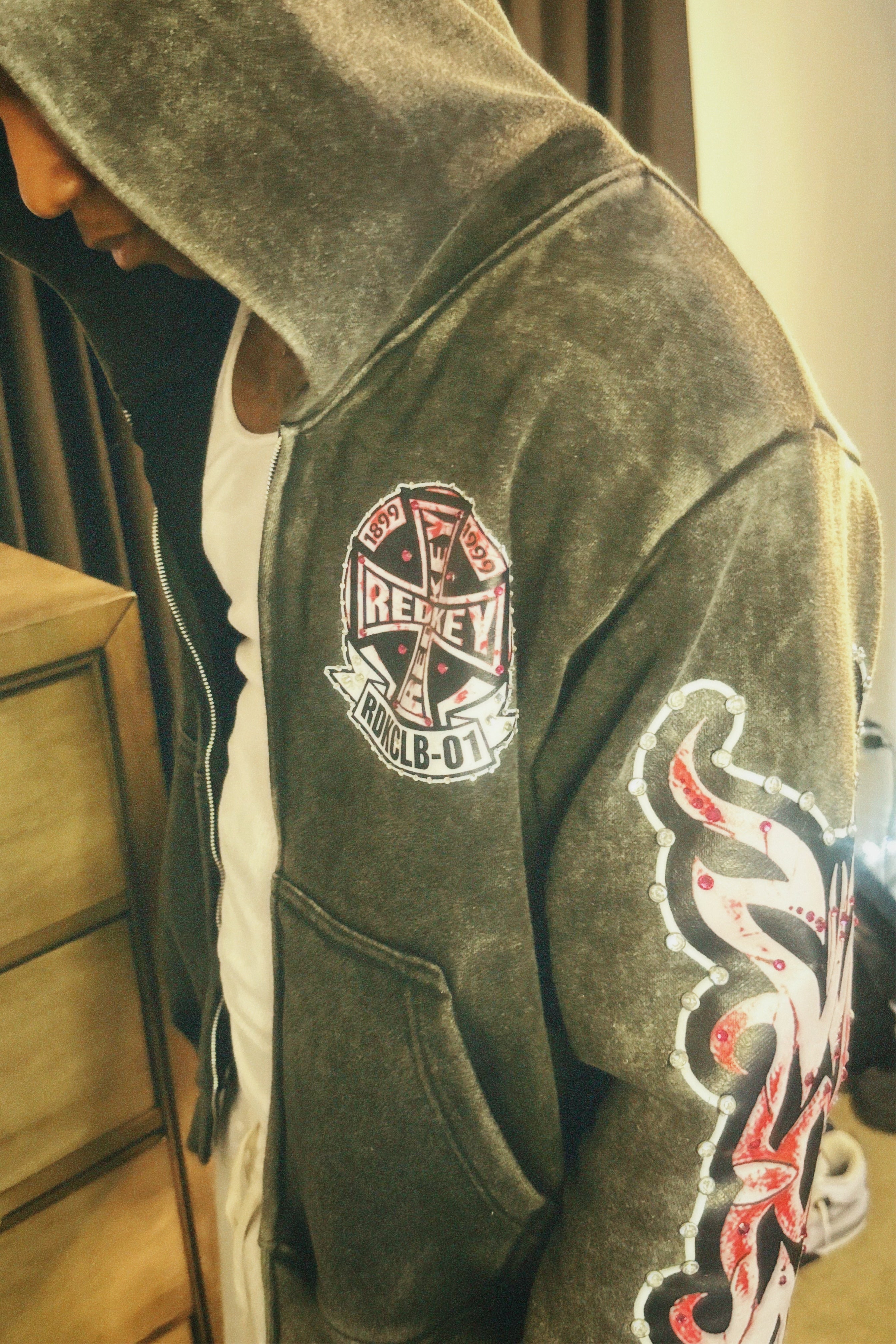 “ROGUE” ZIPUP PINK