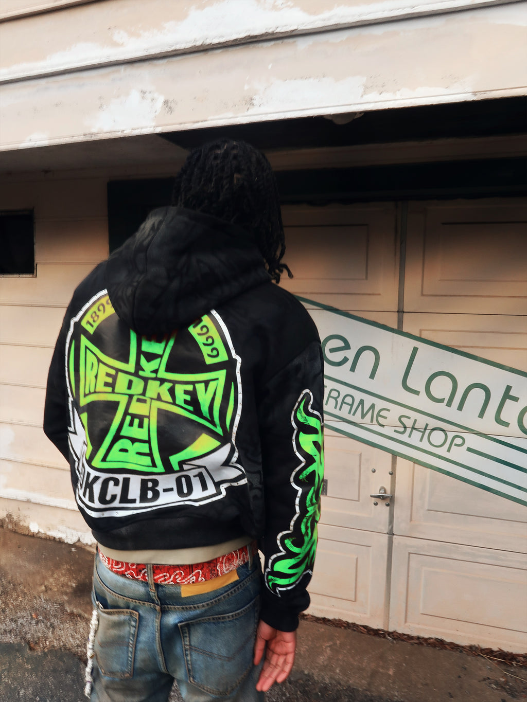 “ROGUE GRAFFITI” GREEN ZIP UP