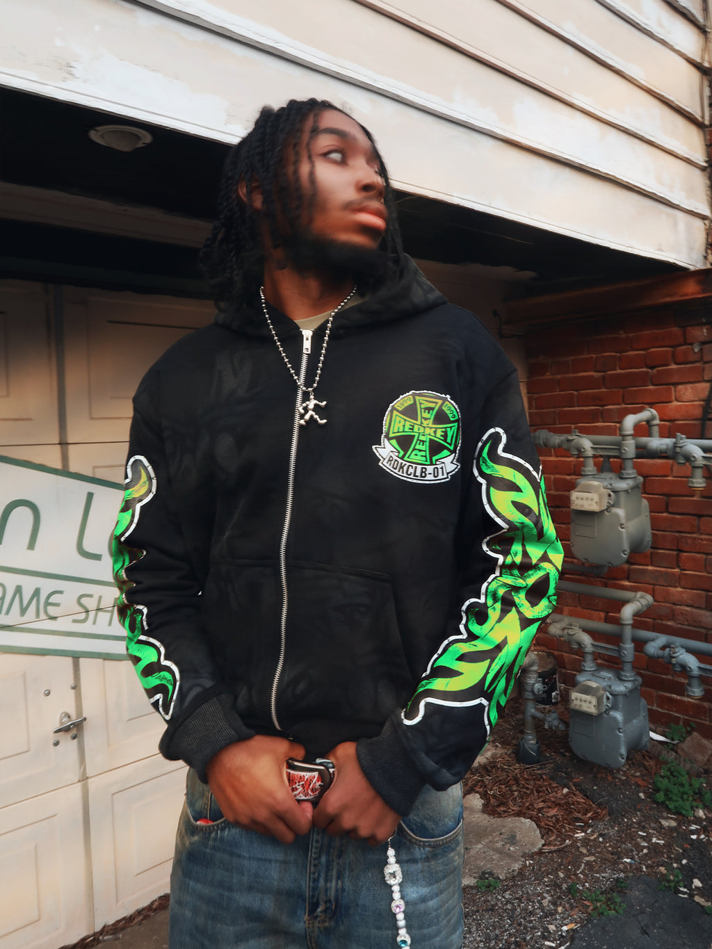 “ROGUE GRAFFITI” GREEN ZIP UP